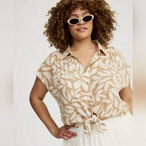 Torrid Beige Leaf Print Button Down Shirt